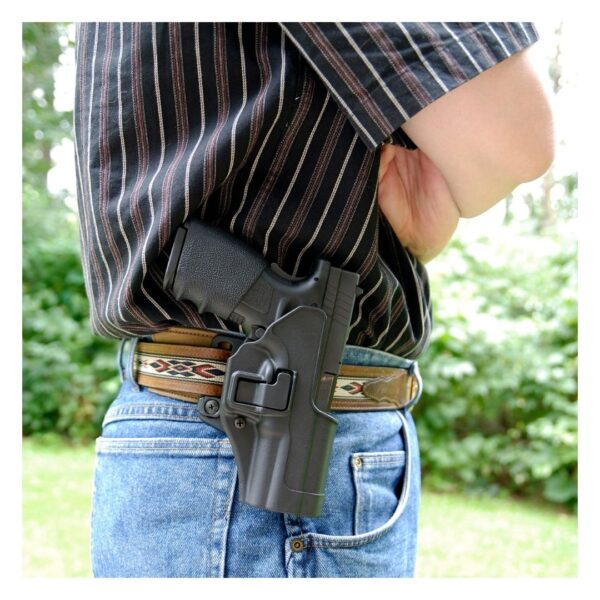 Gun holstered